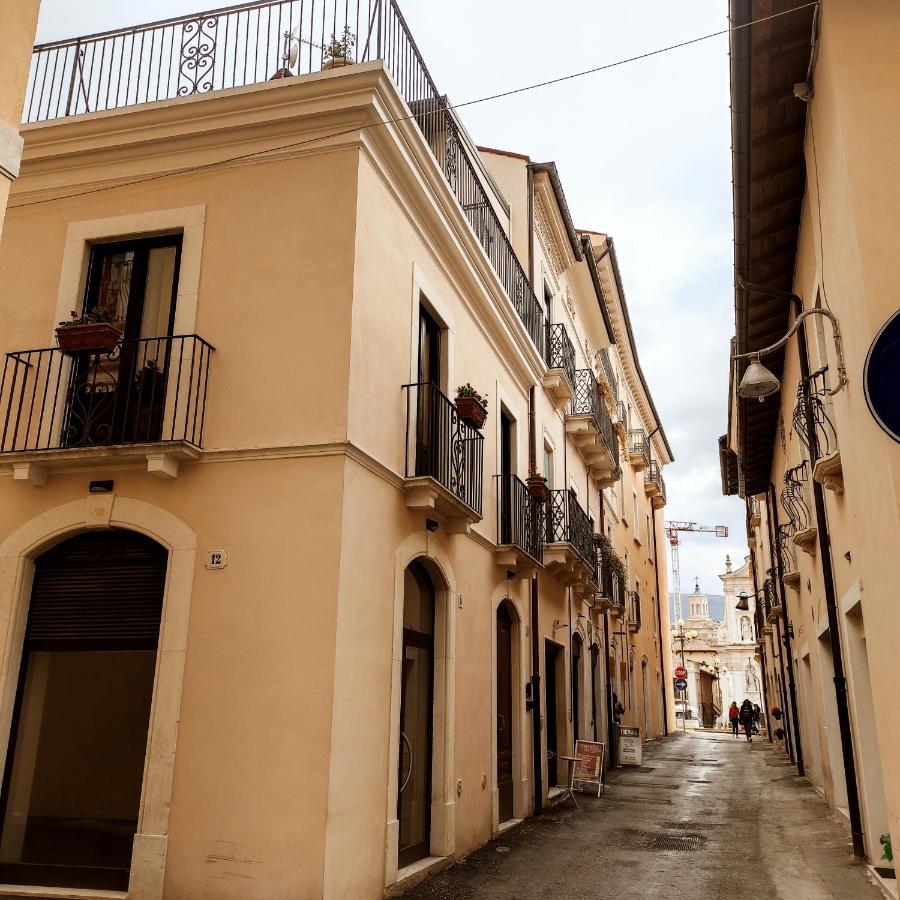 La Terrazza Del Quarto Λ' Άκουιλα Εξωτερικό φωτογραφία